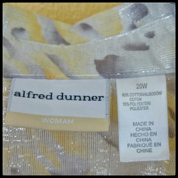 Shimmery Alfred Dunner Woman's Top - Picture 4 of 4
